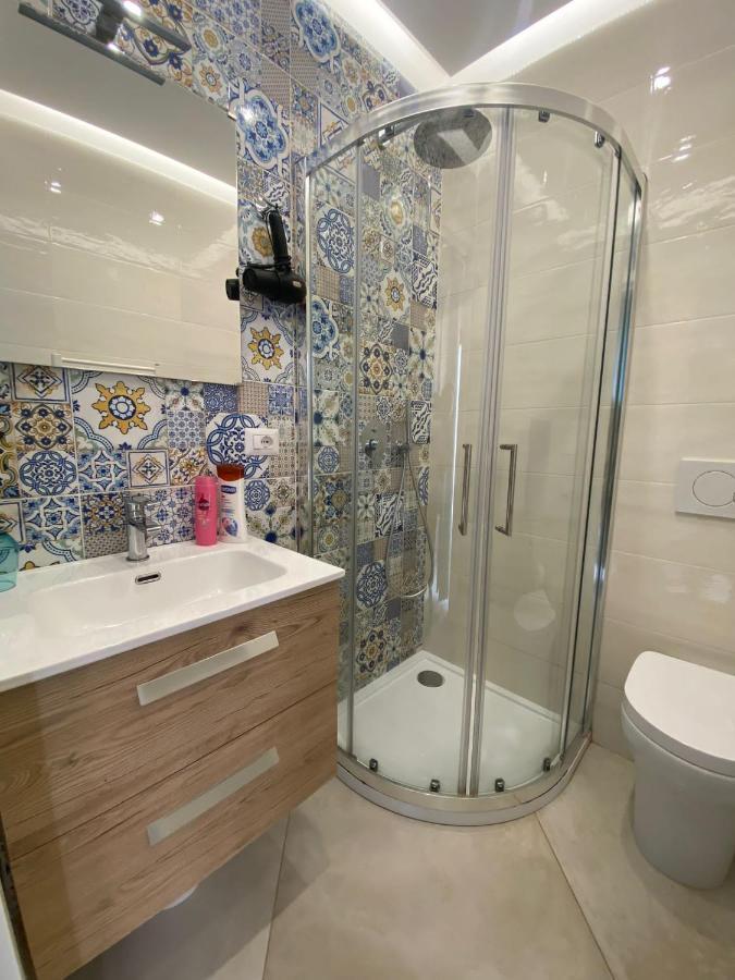 Dimora Del Carmine Hotel Bari Ngoại thất bức ảnh